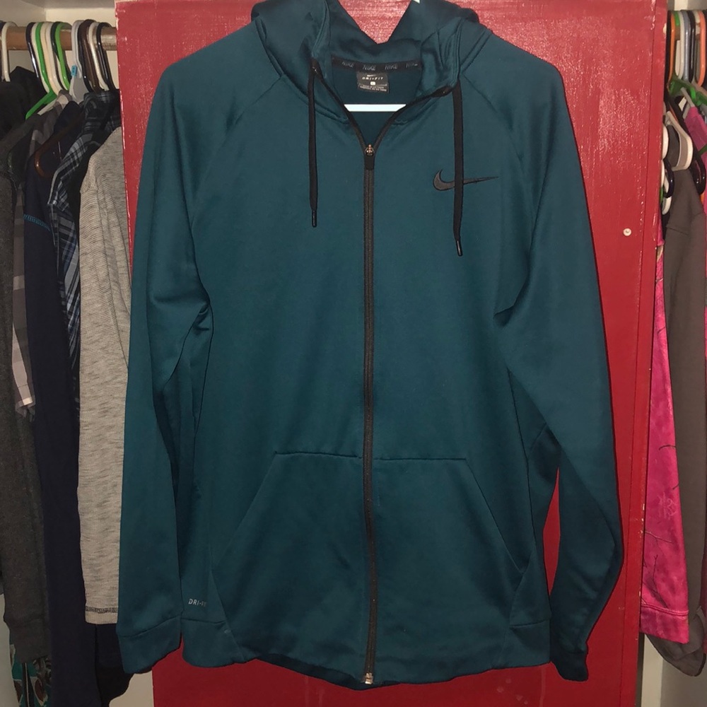 A Nike men’s sweater - Picture 1 of 5